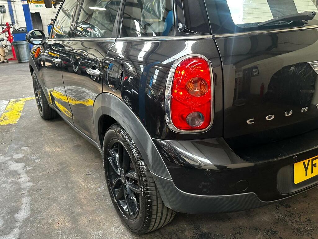 Mini Countryman 1.6 Cooper -1 Former Keeper 12 Services- White #14