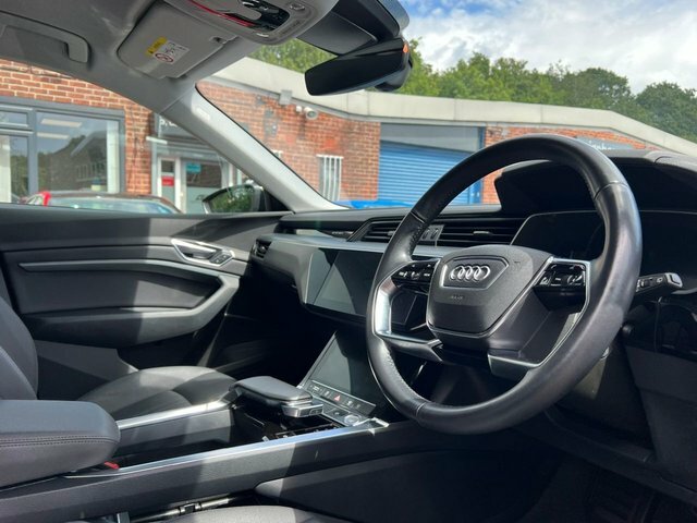 Audi E-tron Audi S Line 50 Quattro 230,00 Kw Black #13