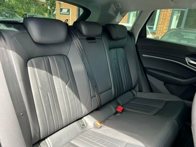 Audi E-tron Audi S Line 50 Quattro 230,00 Kw Black #20