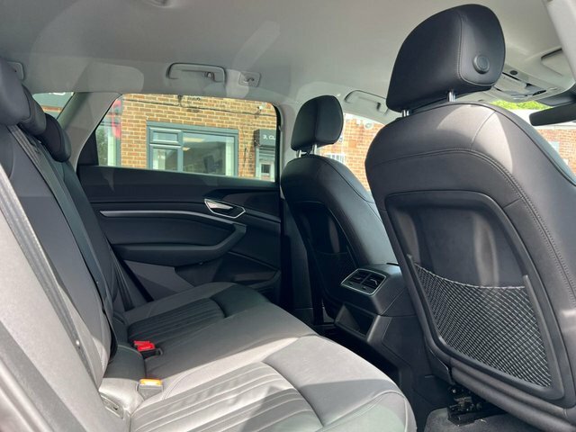 Audi E-tron Audi S Line 50 Quattro 230,00 Kw Black #19