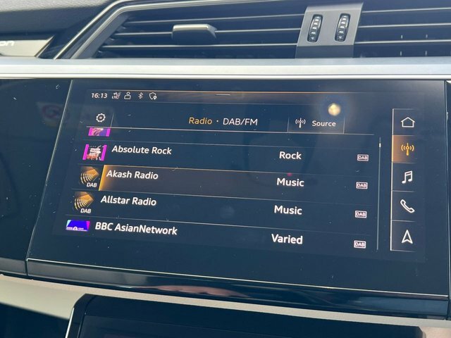 Audi E-tron 230Kw 50 Quattro 71Kwh Technik Grey #25