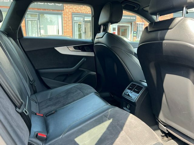 Audi A4 Avant 2L S Line Grey #18