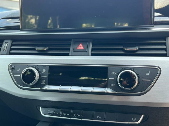 Audi A4 Avant 2L S Line Grey #28