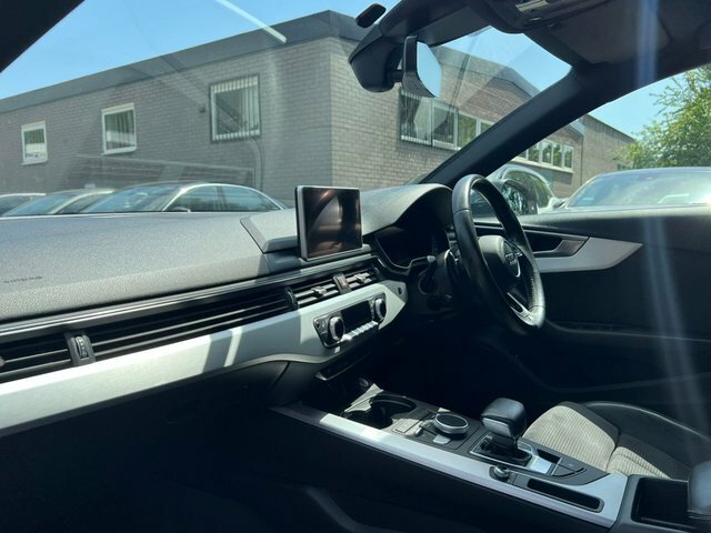 Audi A4 Avant Avant S Line 2.0 Tfsi 190 Ps S Tronic White #19
