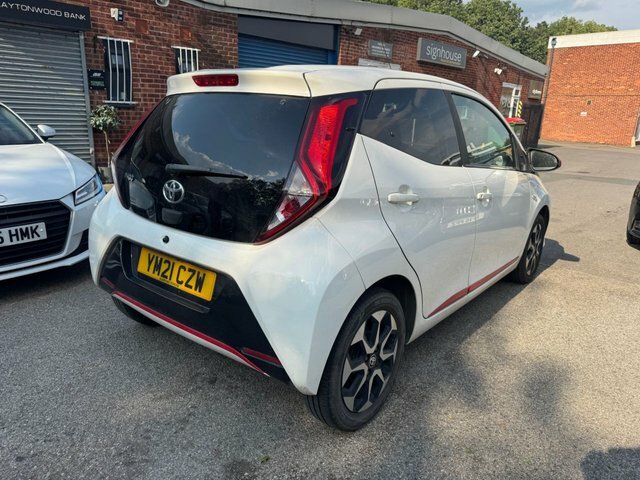 Toyota Aygo 1.0 Vvt-i X-trend Hatchback White #5