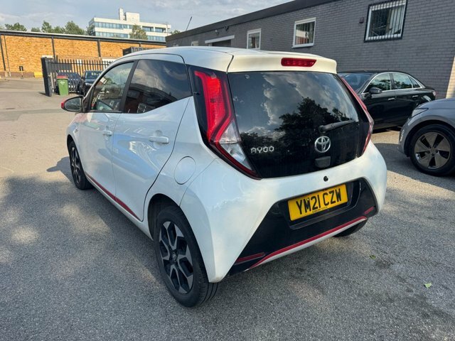 Toyota Aygo 1.0 Vvt-i X-trend Hatchback White #4