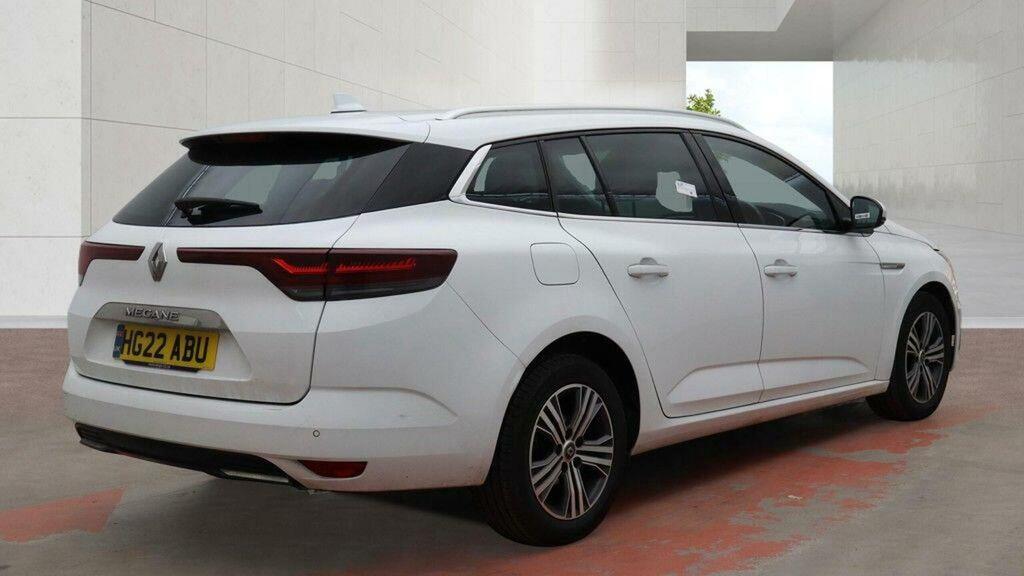Renault Megane Estate 1.5 Blue Dci Iconic Sport Tourer Edc Euro 6 White #4