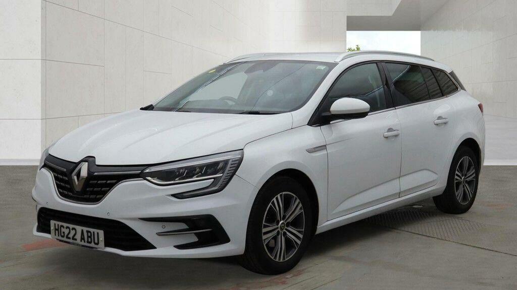 Renault Megane Estate 1.5 Blue Dci Iconic Sport Tourer Edc Euro 6 White #2