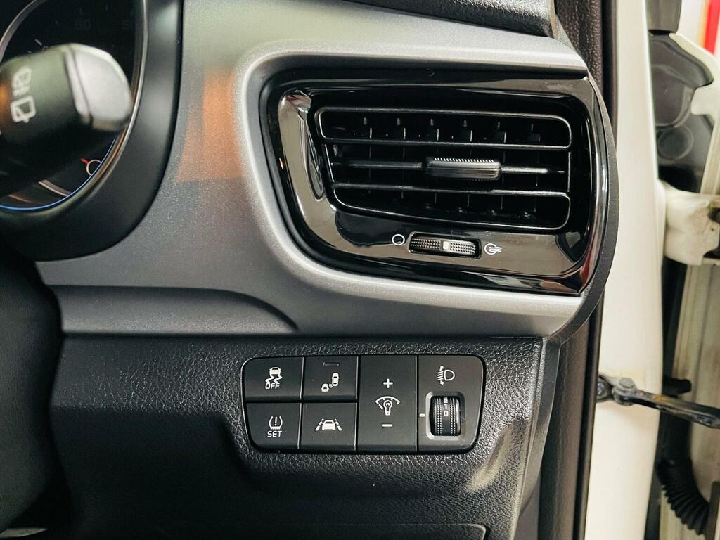 Kia Stonic 2 Isg Black #14
