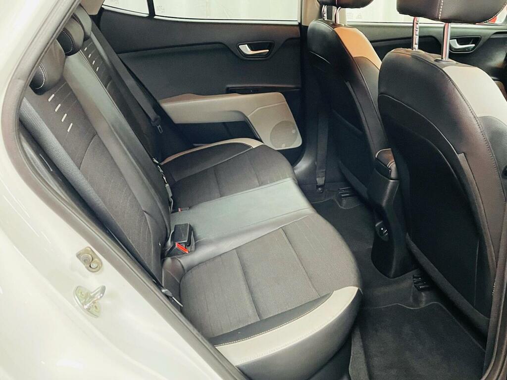 Kia Stonic 2 Isg Black #10