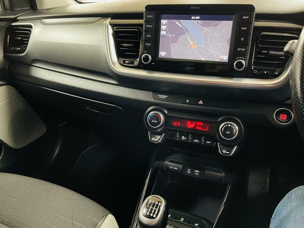 Kia Stonic 2 Isg Black #23