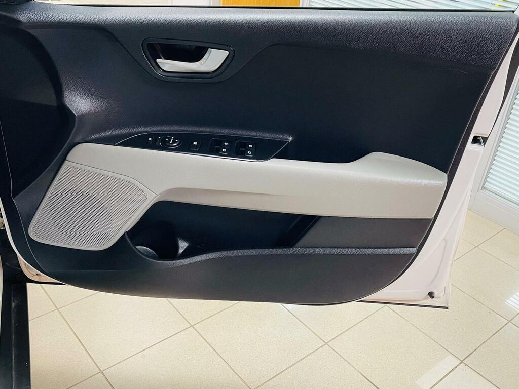 Kia Stonic 2 Isg Black #11