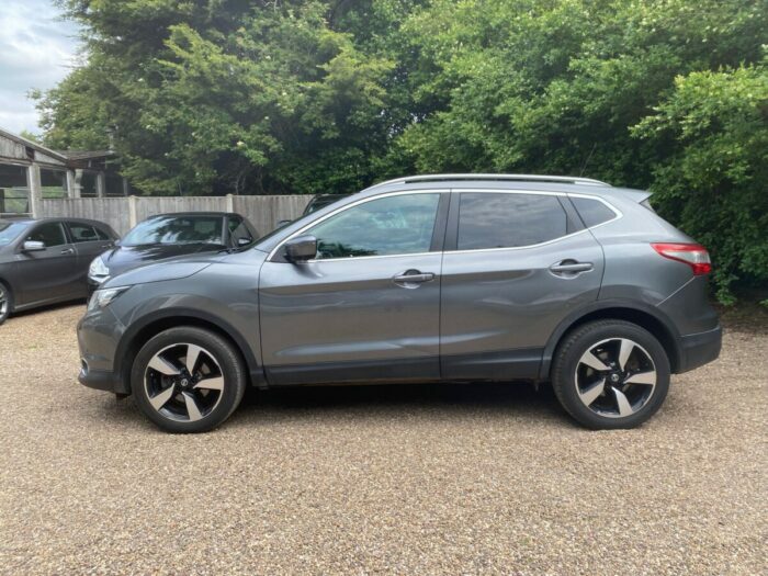 Nissan Qashqai Hatchback  #4