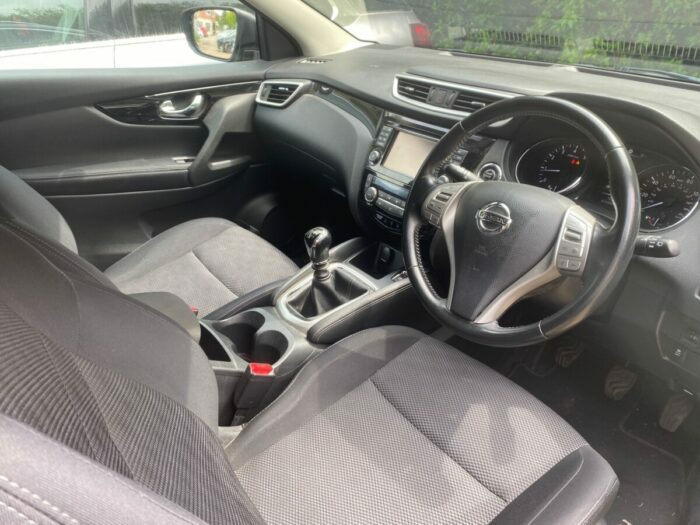 Nissan Qashqai Hatchback  #18