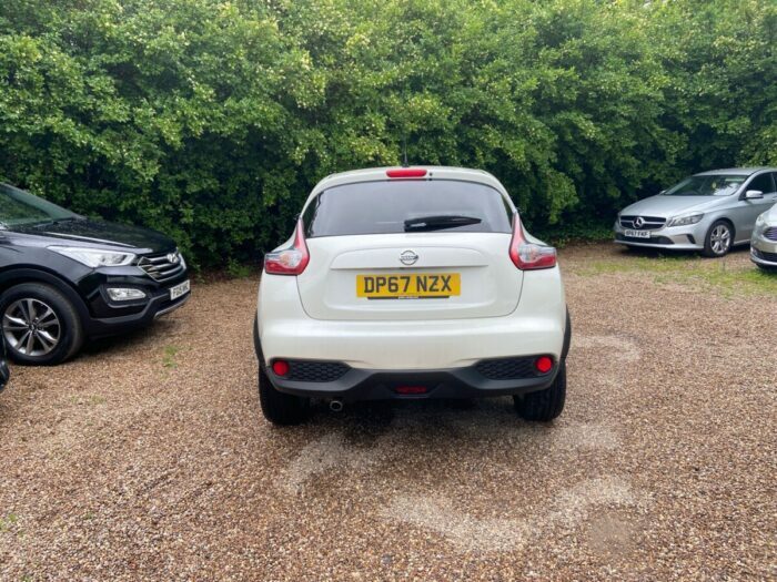 Nissan Juke 1.2 N-connecta White 2017 DP67NZX #6