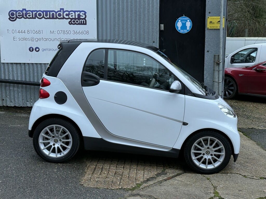 Smart Fortwo Coupe Coupe 0.8 Cdi Passion 200959 Silver #2