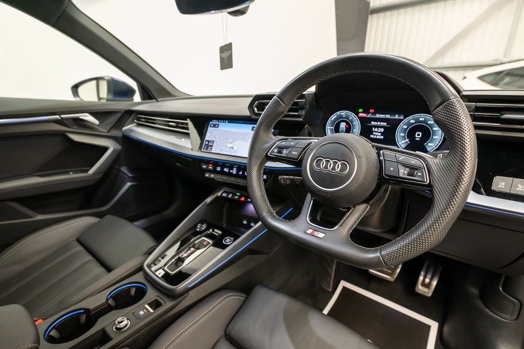 Audi A3 1.5 Tfsie S Line Sportback.   #2