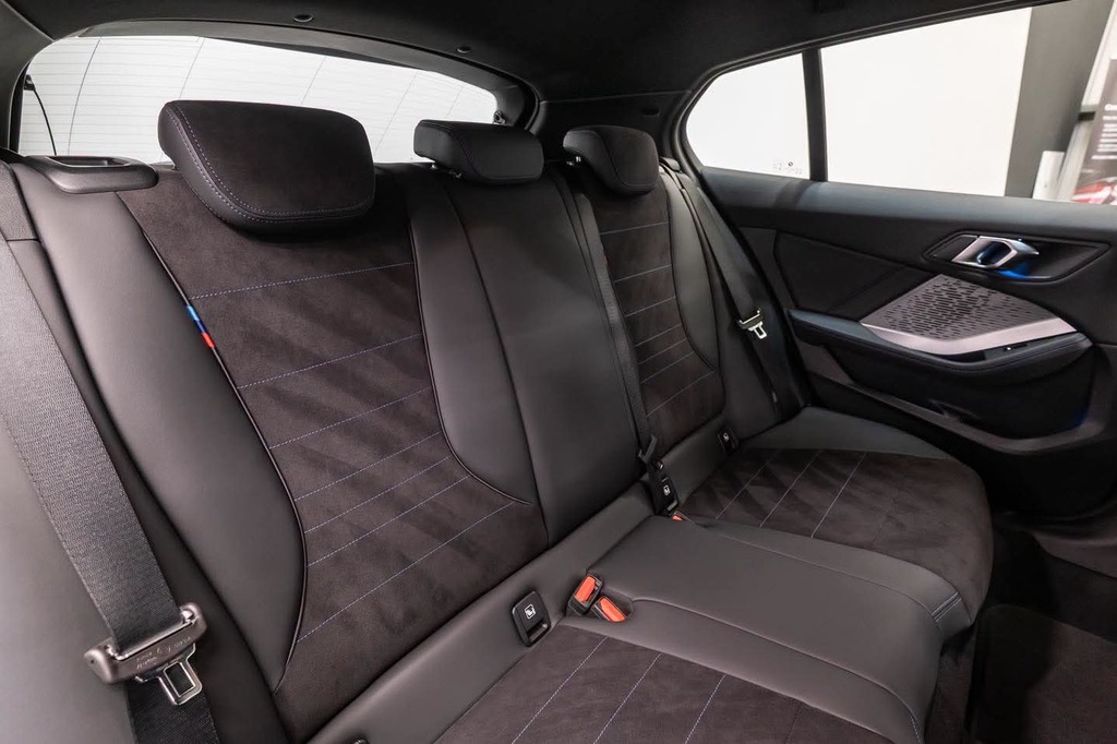 BMW  150Kw Edrive20 M Sport 65Kwh Grey #9
