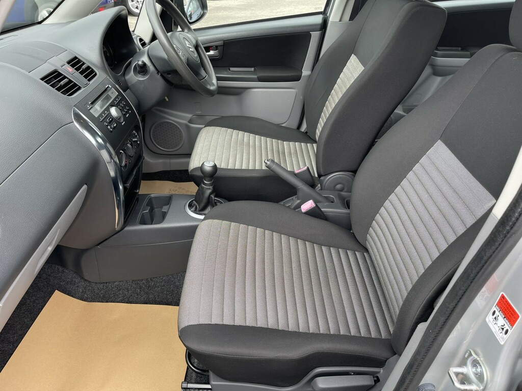 Suzuki SX4 Hatchback Sz3 Red #20