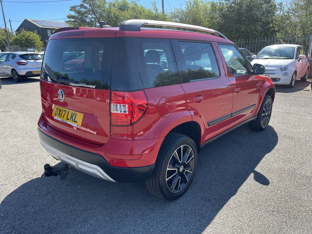 Skoda Yeti 2.0 Tdi Se L Drive Red #5