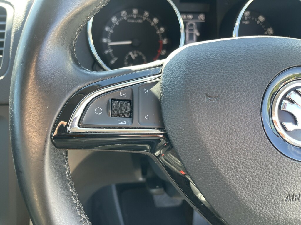 Skoda Yeti 1.2 Tsi 110 Se Dsg Grey #30