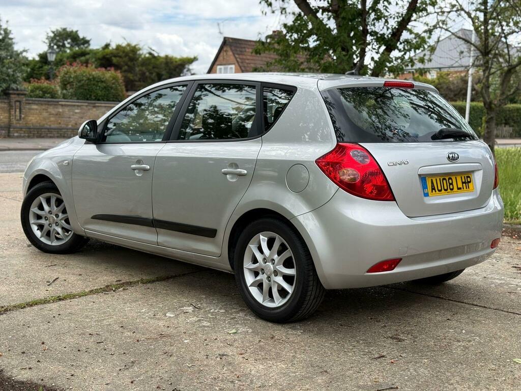Kia Ceed Ls Silver #4