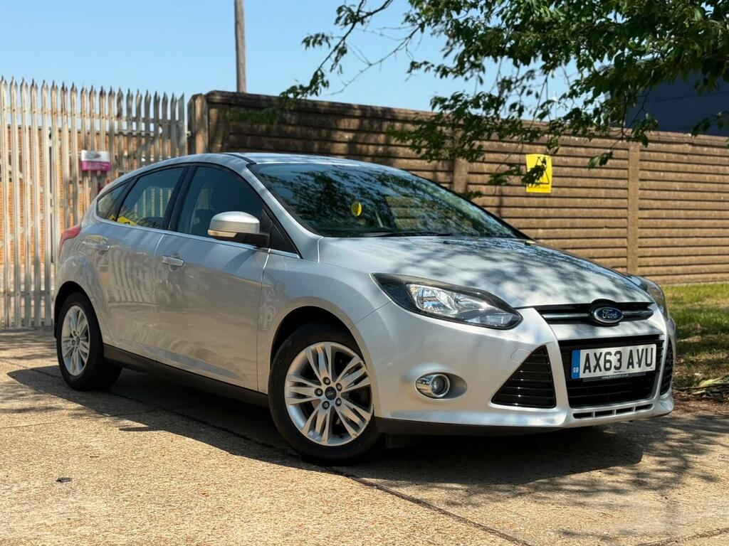Ford Focus 1.0T Ecoboost Titanium Navigator Euro 5 Ss Silver
