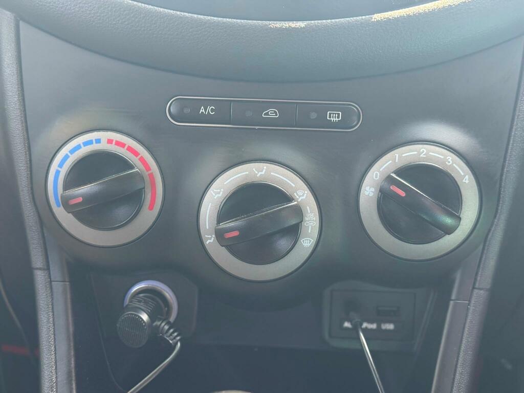 Hyundai I10 1.2 Classic White #19