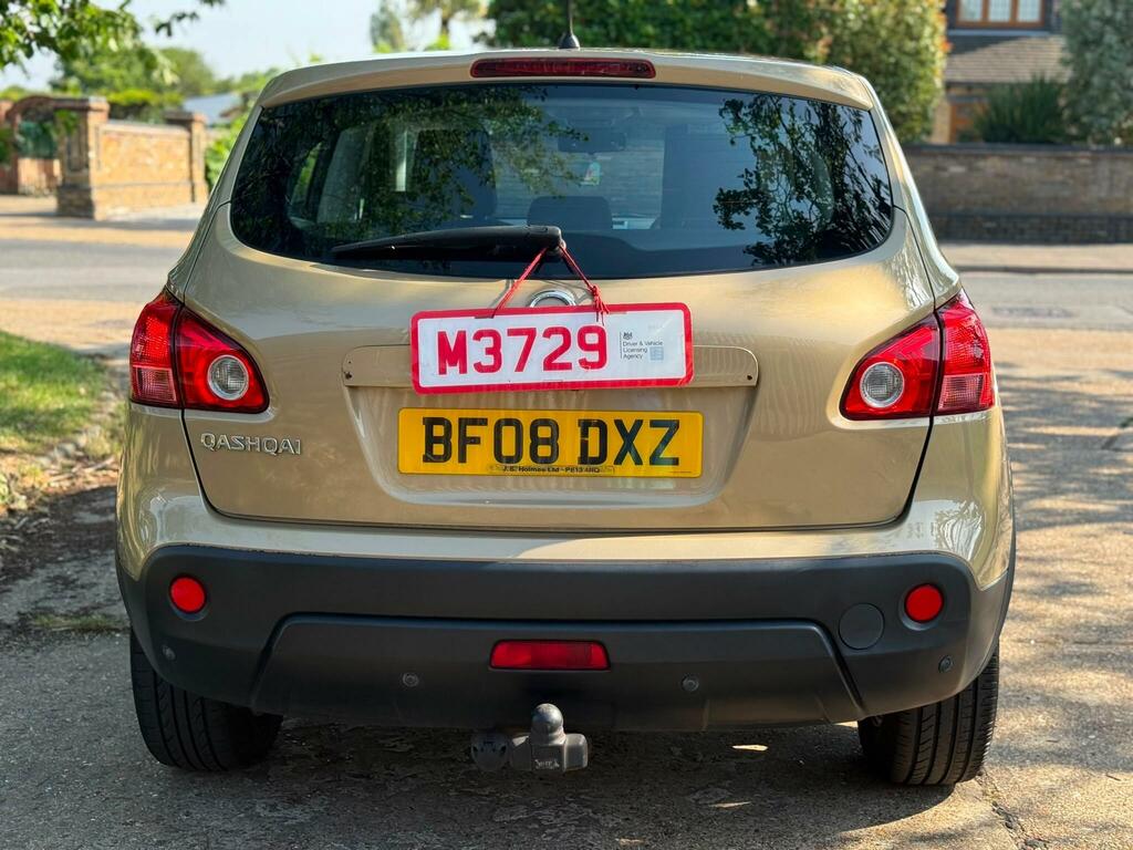 Nissan Qashqai Hatchback Black #5