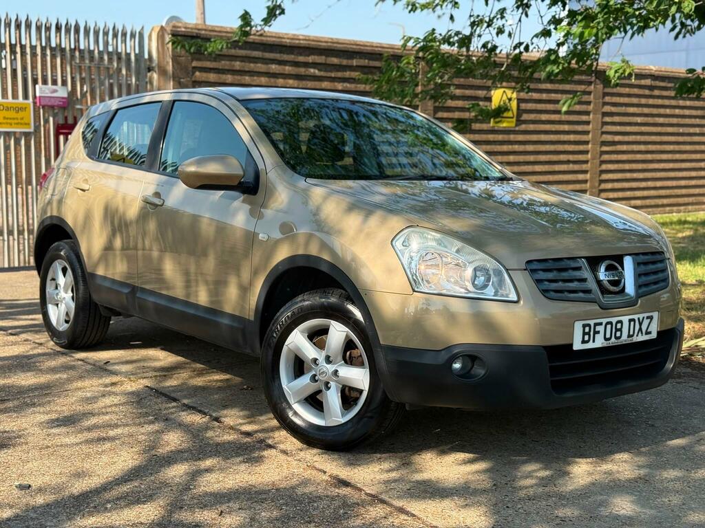Nissan Qashqai Hatchback Black #1