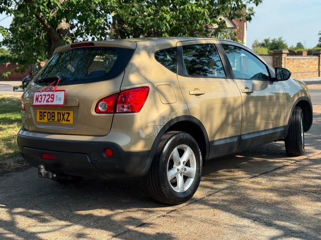 Nissan Qashqai Hatchback Black #7