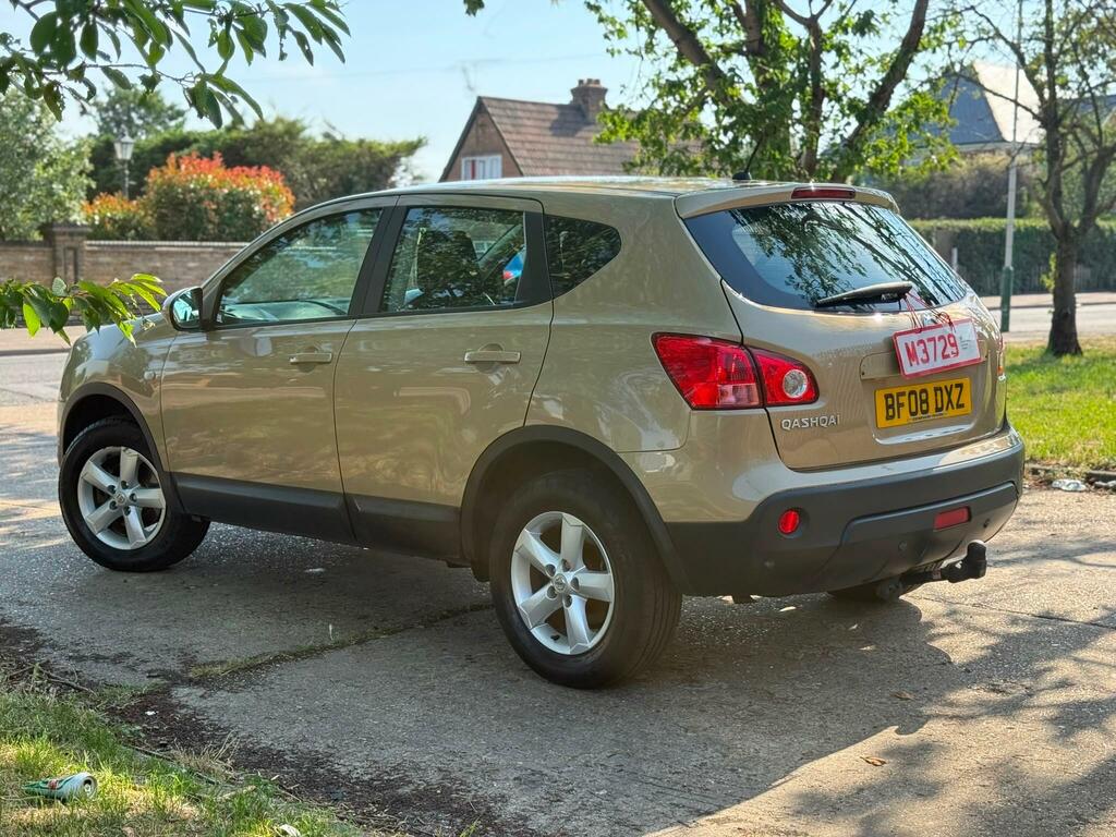 Nissan Qashqai Hatchback Black #38