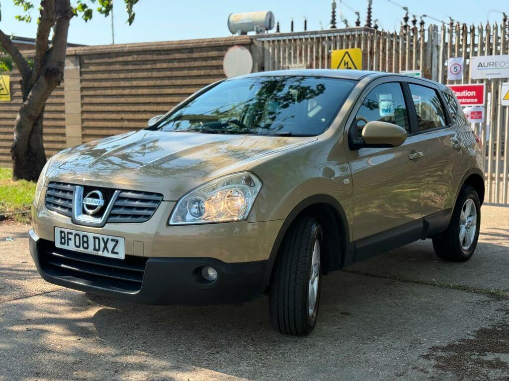 Nissan Qashqai Hatchback Black #3
