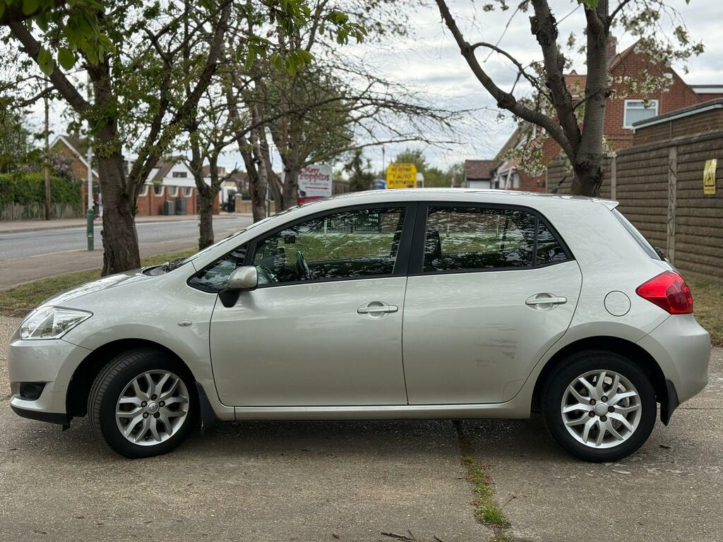 Toyota Auris Tr Silver #5
