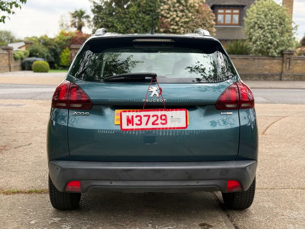 Peugeot 2008 Active Green #6