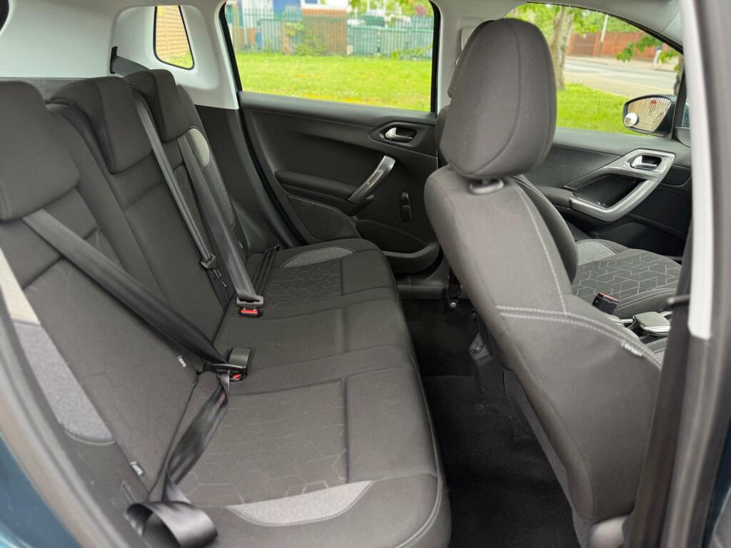 Peugeot 2008 1.2 Puretech Gt Line Suv White #17