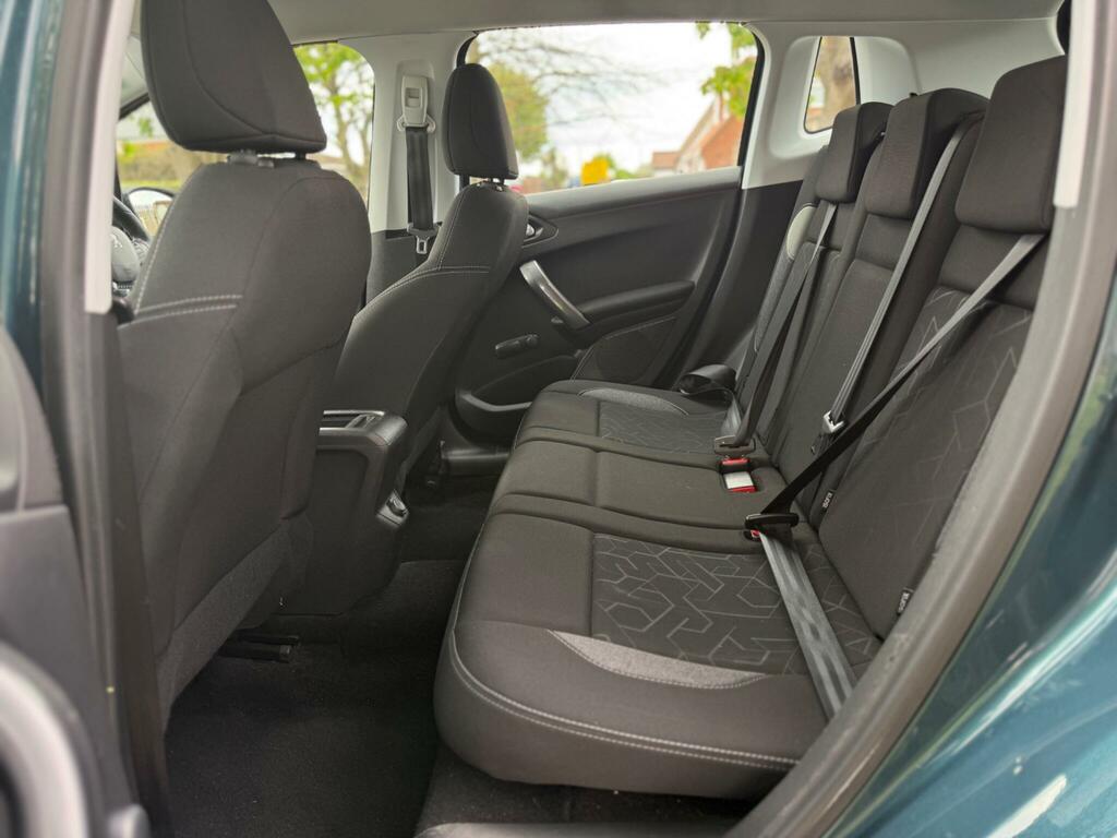 Peugeot 2008 1.2 Puretech Gt Line Suv White #15