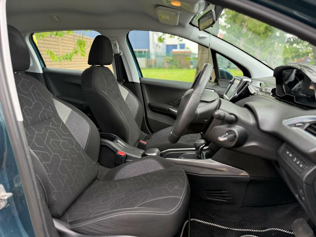 Peugeot 2008 1.2 Puretech Gt Line Suv White #13