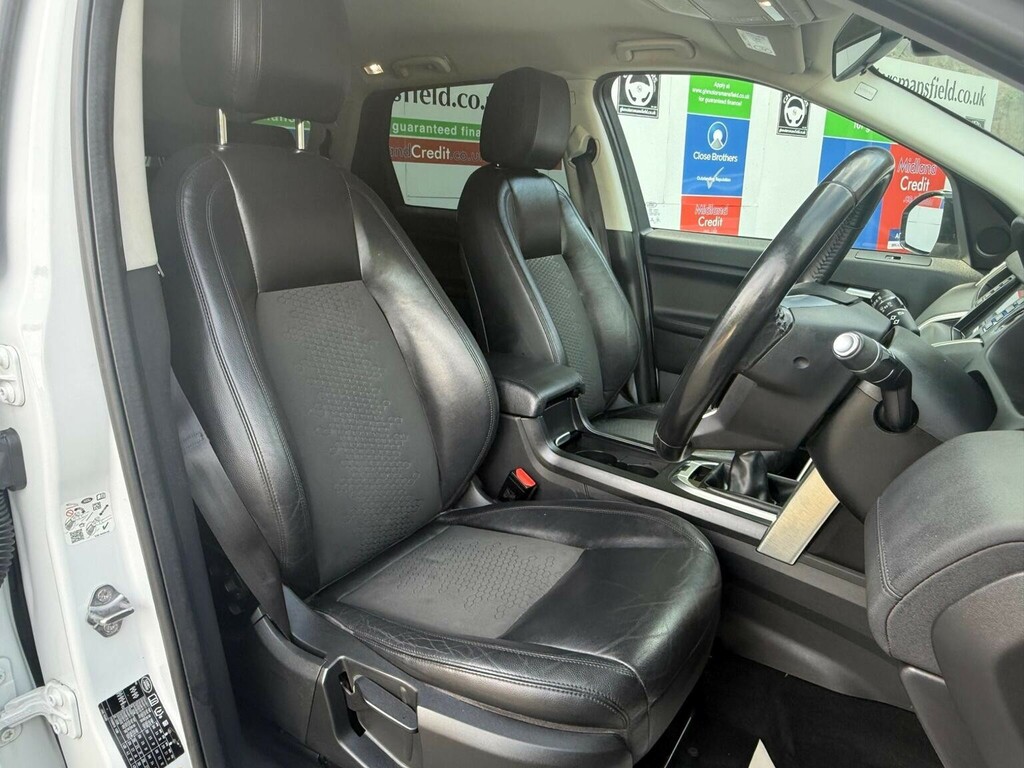 Land Rover Discovery Sport Suv 2.0 Td4 Se Tech 4Wd Euro 6 Ss 5 Seat YS17YHN White #2