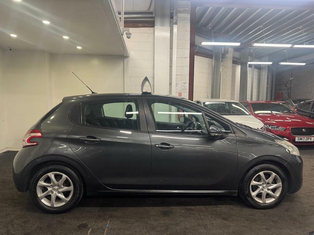 Peugeot 208 1.4 Hdi Active Euro 5 DN63SLU Grey #4