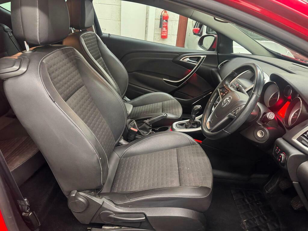Vauxhall Astra GTC Astra Gtc Sri T White #8