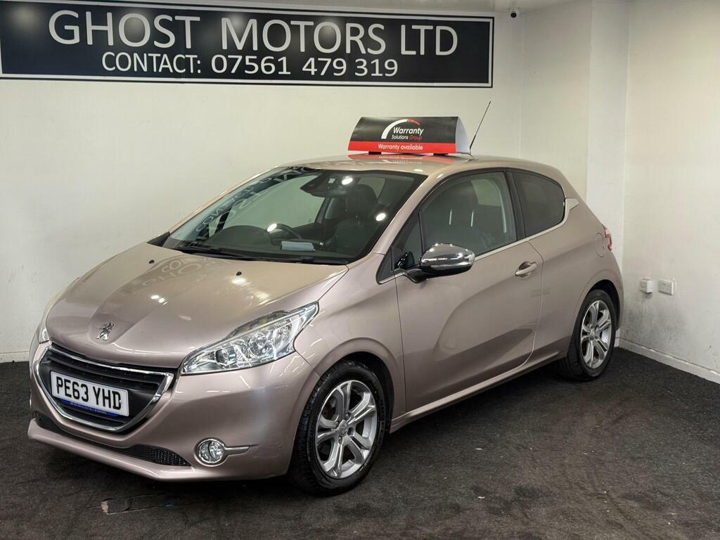 Peugeot 208 1.2 Vti Allure Euro 5 Pink #2