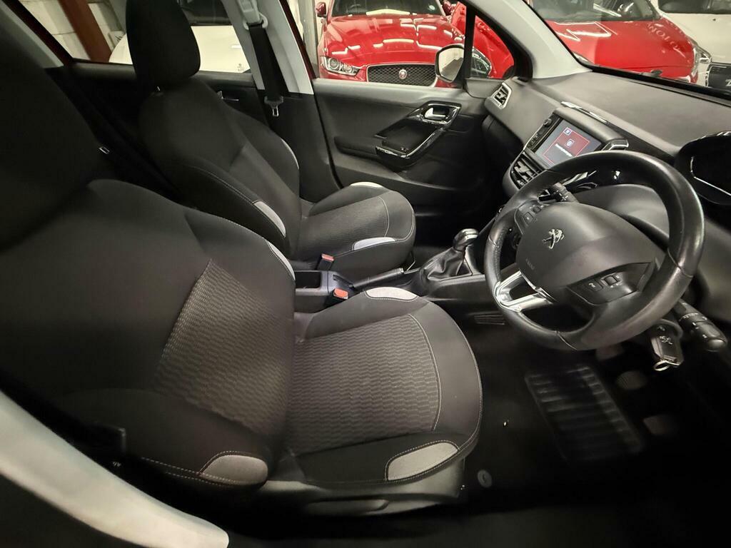 Peugeot 208 Hatchback White #9