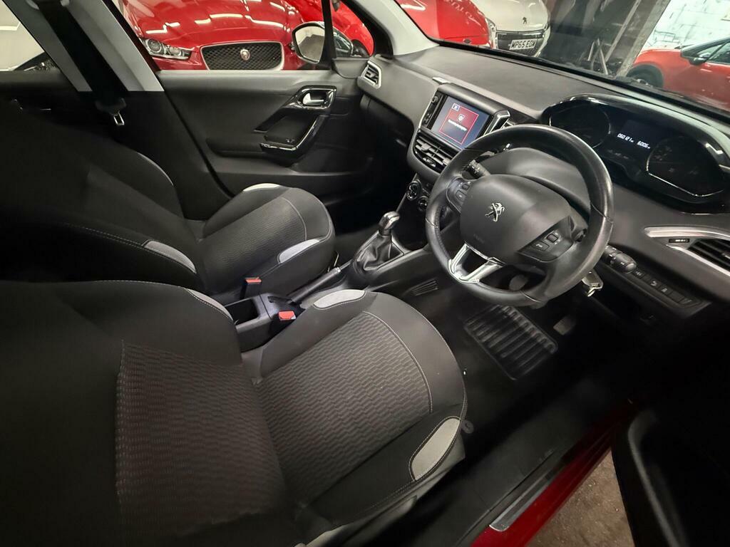 Peugeot 208 Hatchback White #10