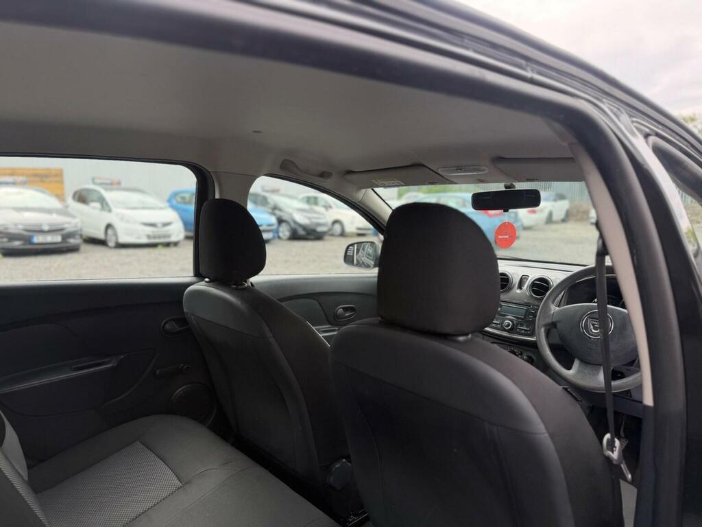 Dacia Sandero 1.2 16V 75 Ambiance Red #20