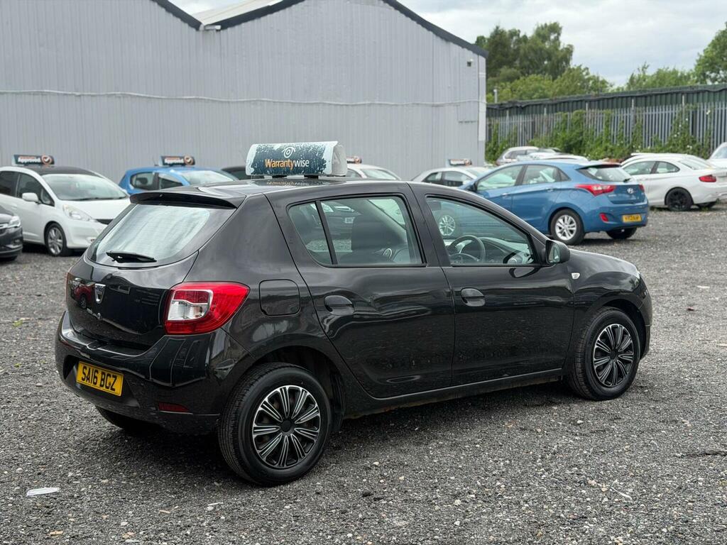 Dacia Sandero 1.2 16V 75 Ambiance Red #10