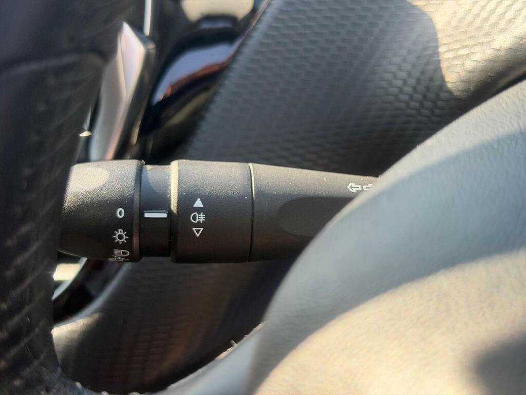 Peugeot 208 1.2 Puretech Active Euro 6 Ss Silver #13