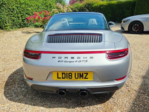 Porsche 911 911 Carrera 4 Gts Grey #7