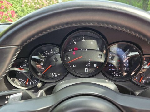 Porsche 911 911 Carrera 4 Gts Grey #31
