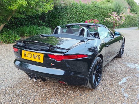 Jaguar F-Type 5.0 Supercharged V8 S Convertible Red #18